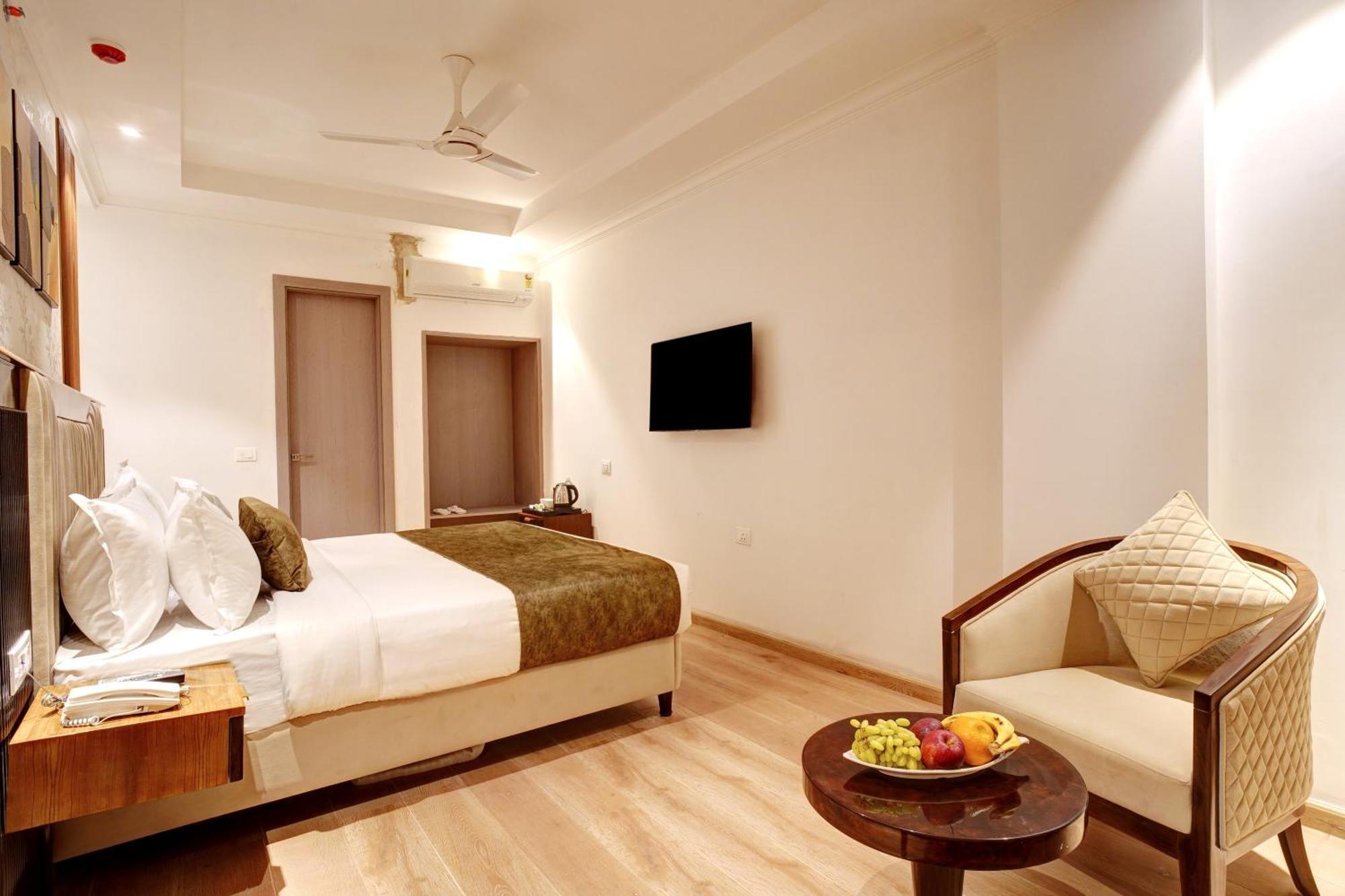 新德里 Iva Premium Delhi Airport With Airport Drop酒店 外观 照片