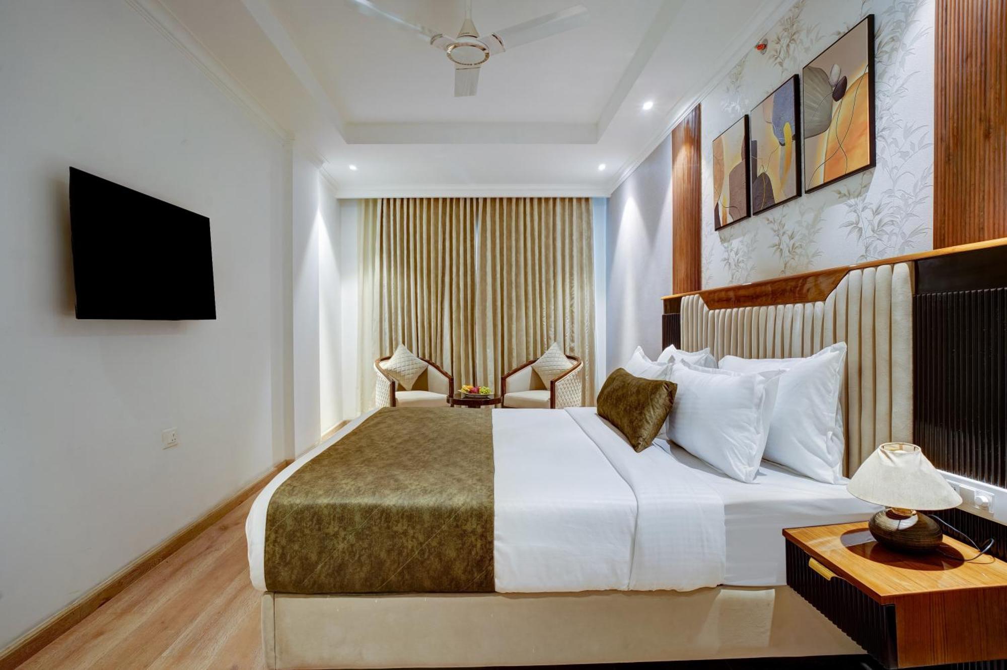新德里 Iva Premium Delhi Airport With Airport Drop酒店 外观 照片