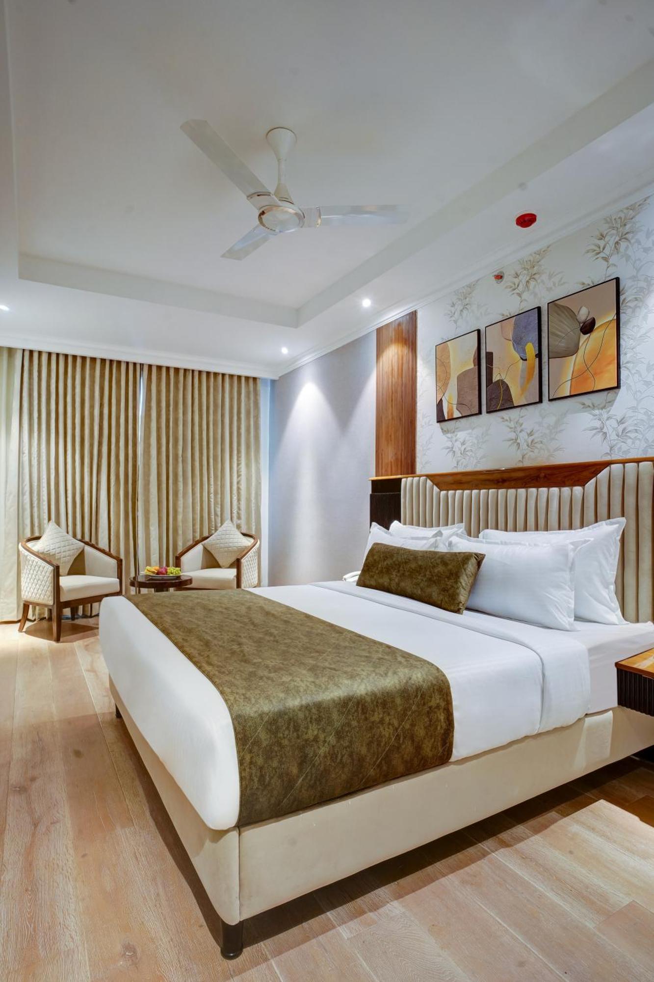 新德里 Iva Premium Delhi Airport With Airport Drop酒店 外观 照片
